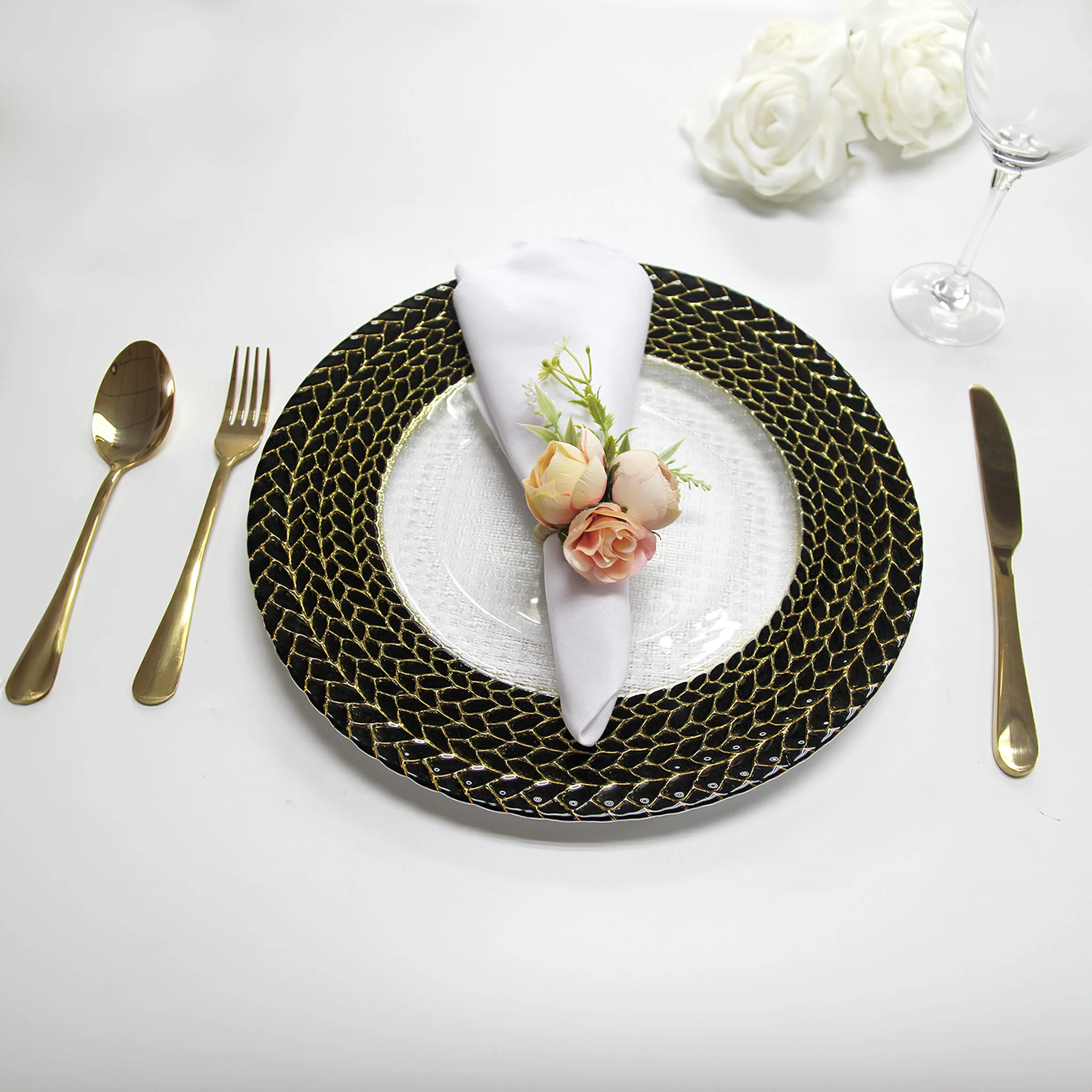 Black Braided Rim Glass Charger Plate - Image 3