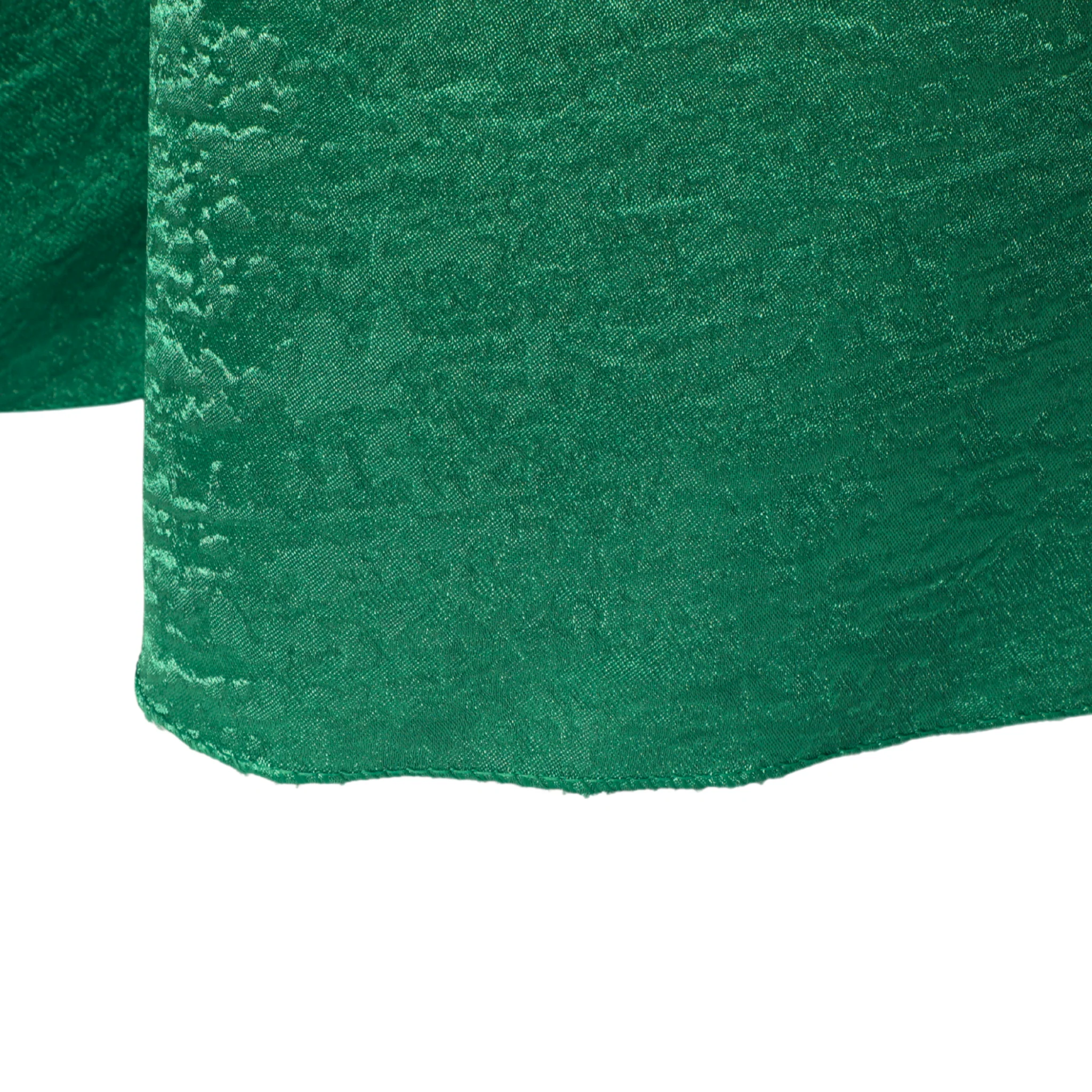Crinkle Shimmer 120" Round Tablecloth - Emerald Green - Image 3