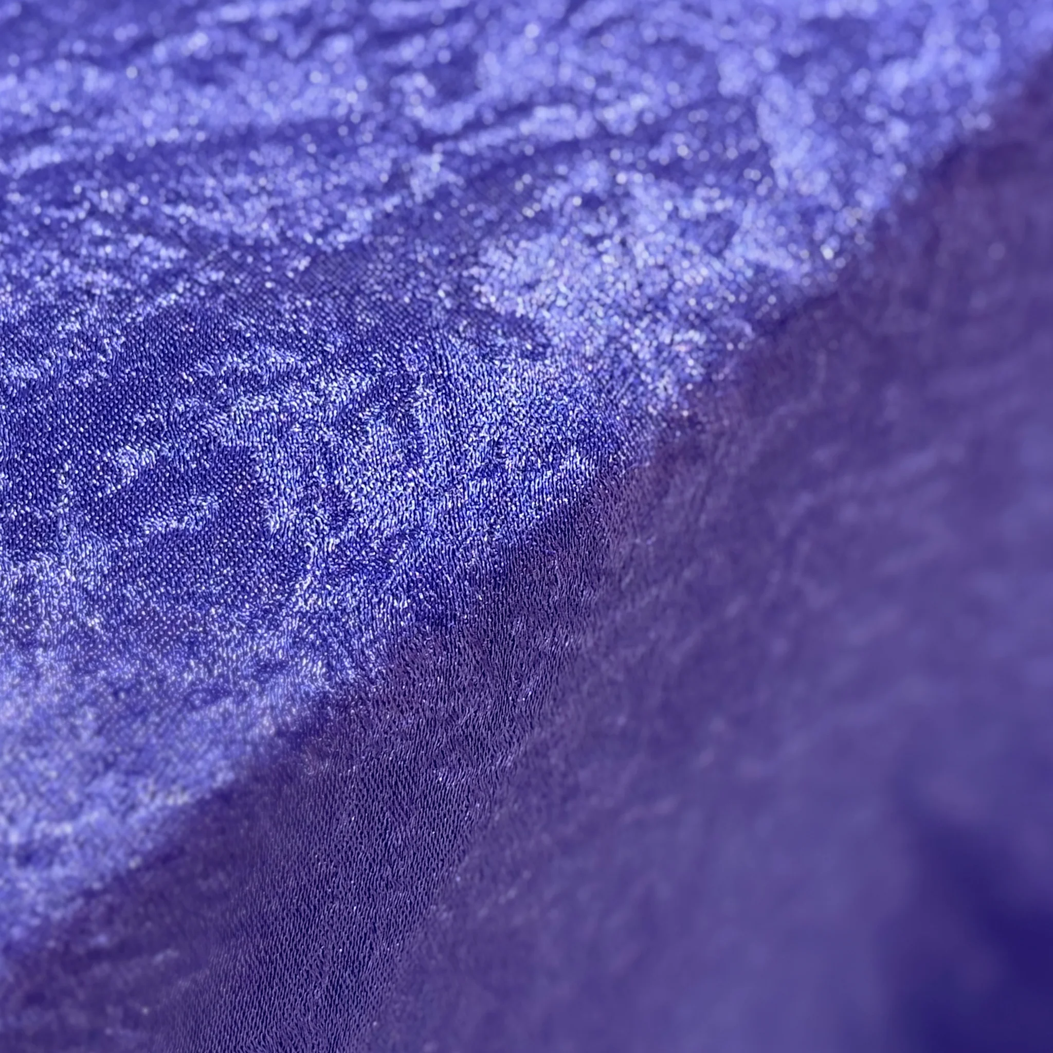Crinkle Shimmer 120" Round Tablecloth - Purple - Image 6