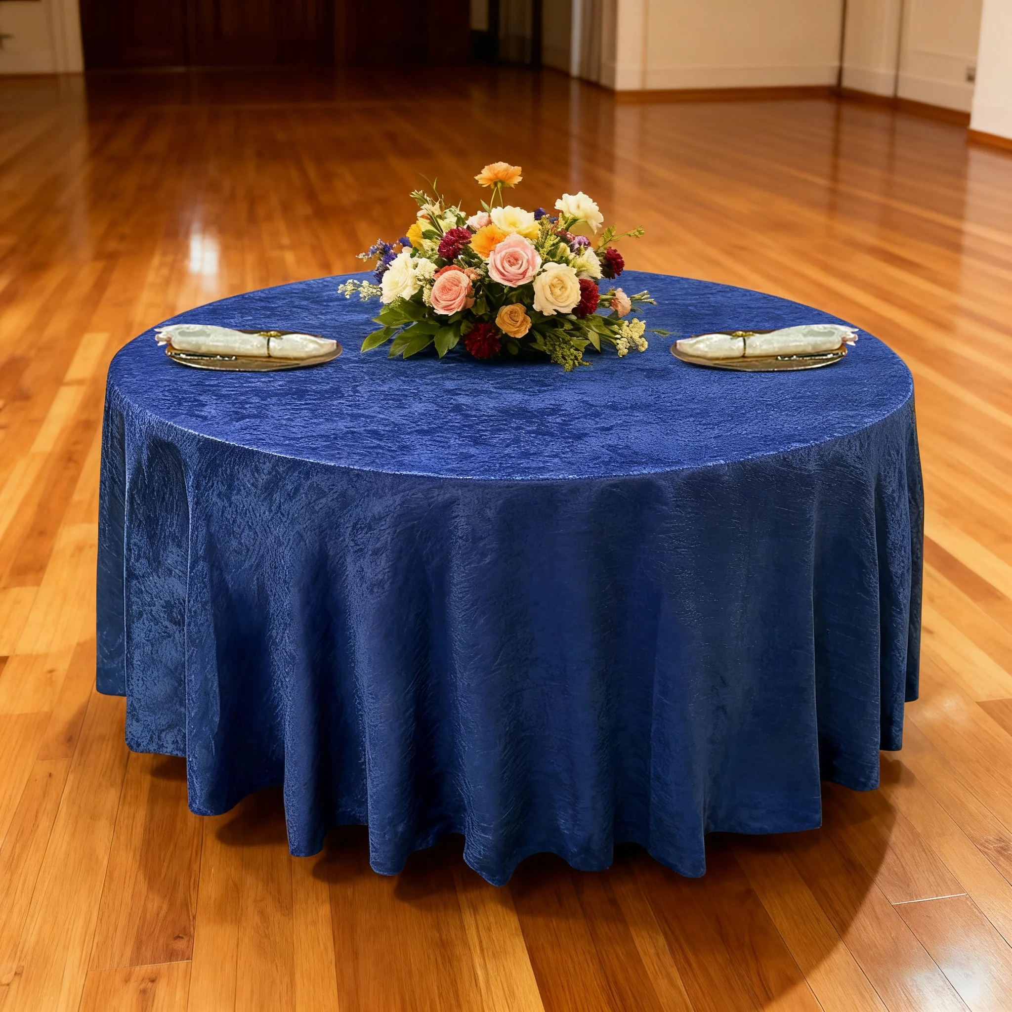 Crinkle Shimmer 132" Round Tablecloth - Royal Blue - Image 2