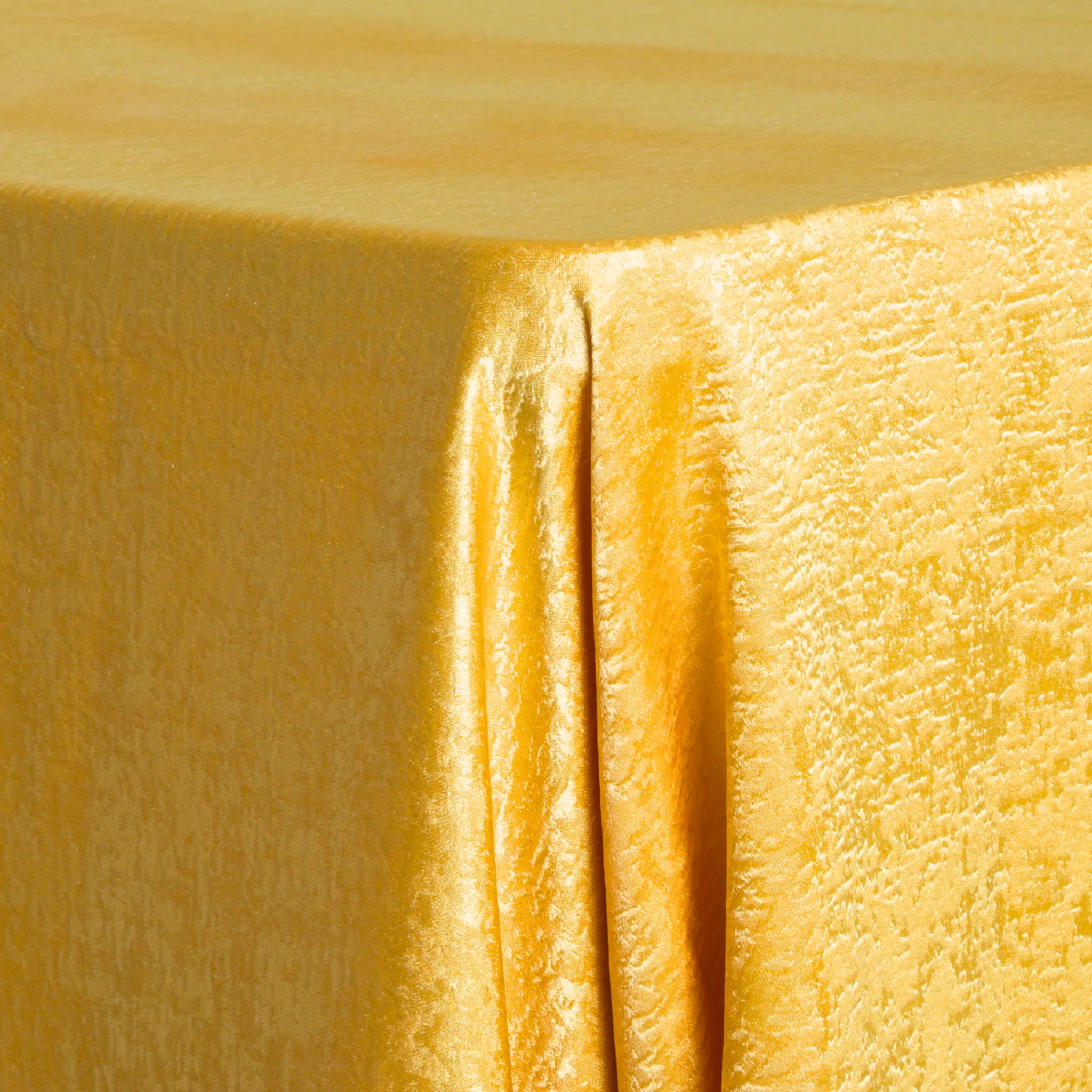 Crinkle Shimmer 90"x132" Rectangular Tablecloth - Gold - Image 4