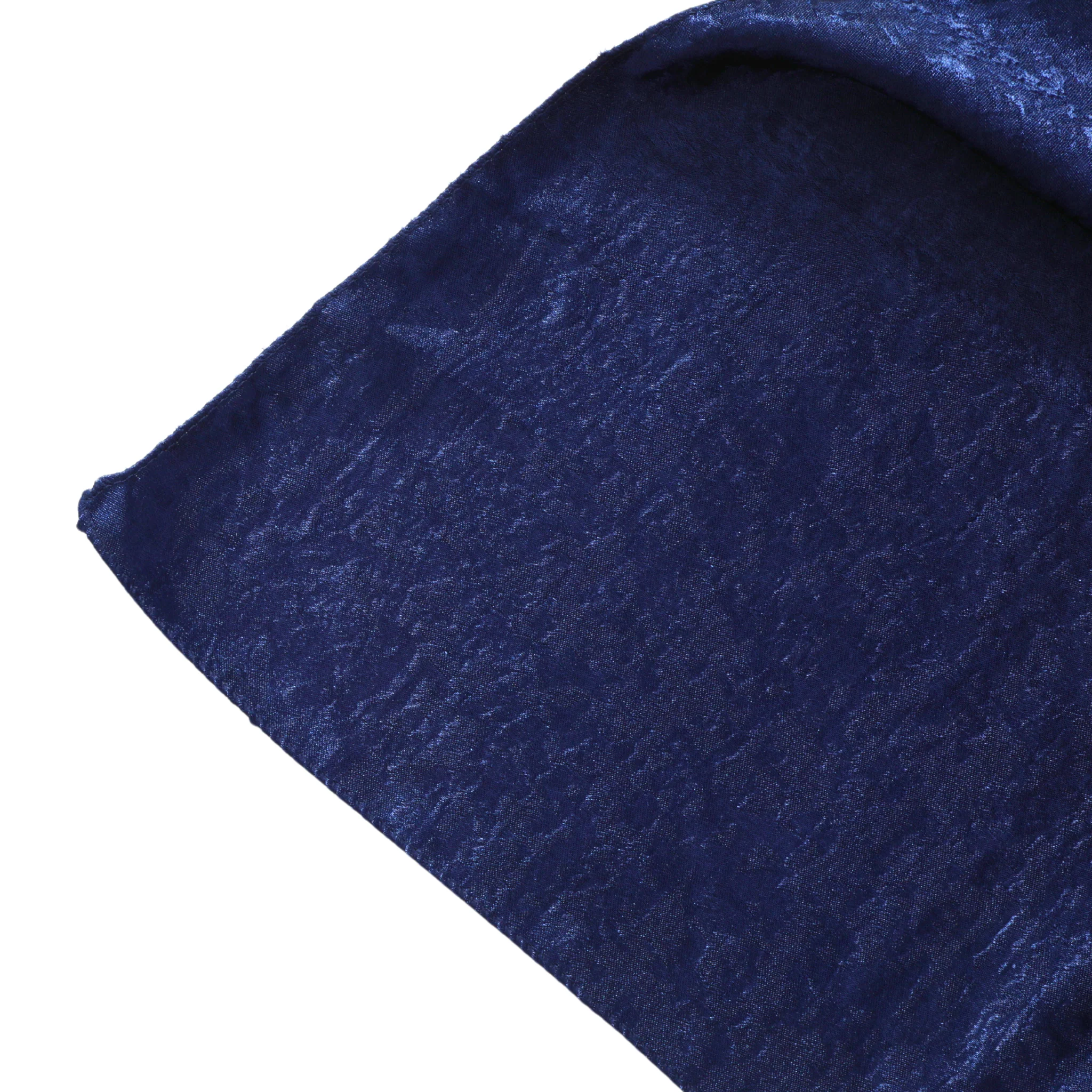 Crinkle Shimmer 90"x156" Rectangular Tablecloth - Navy Blue - Image 3