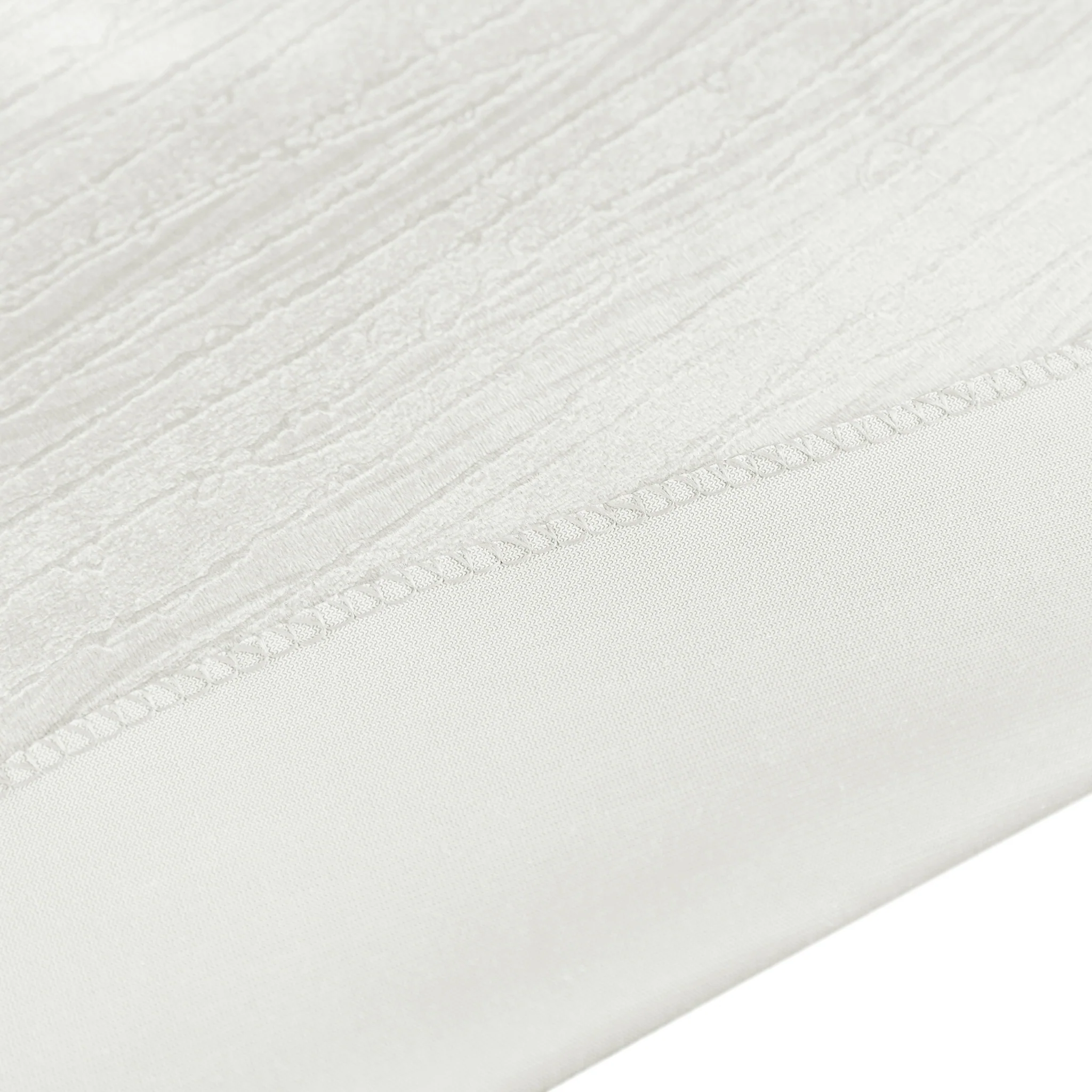 Crinkle Velvet 120" Round Tablecloth - Ivory - Image 3