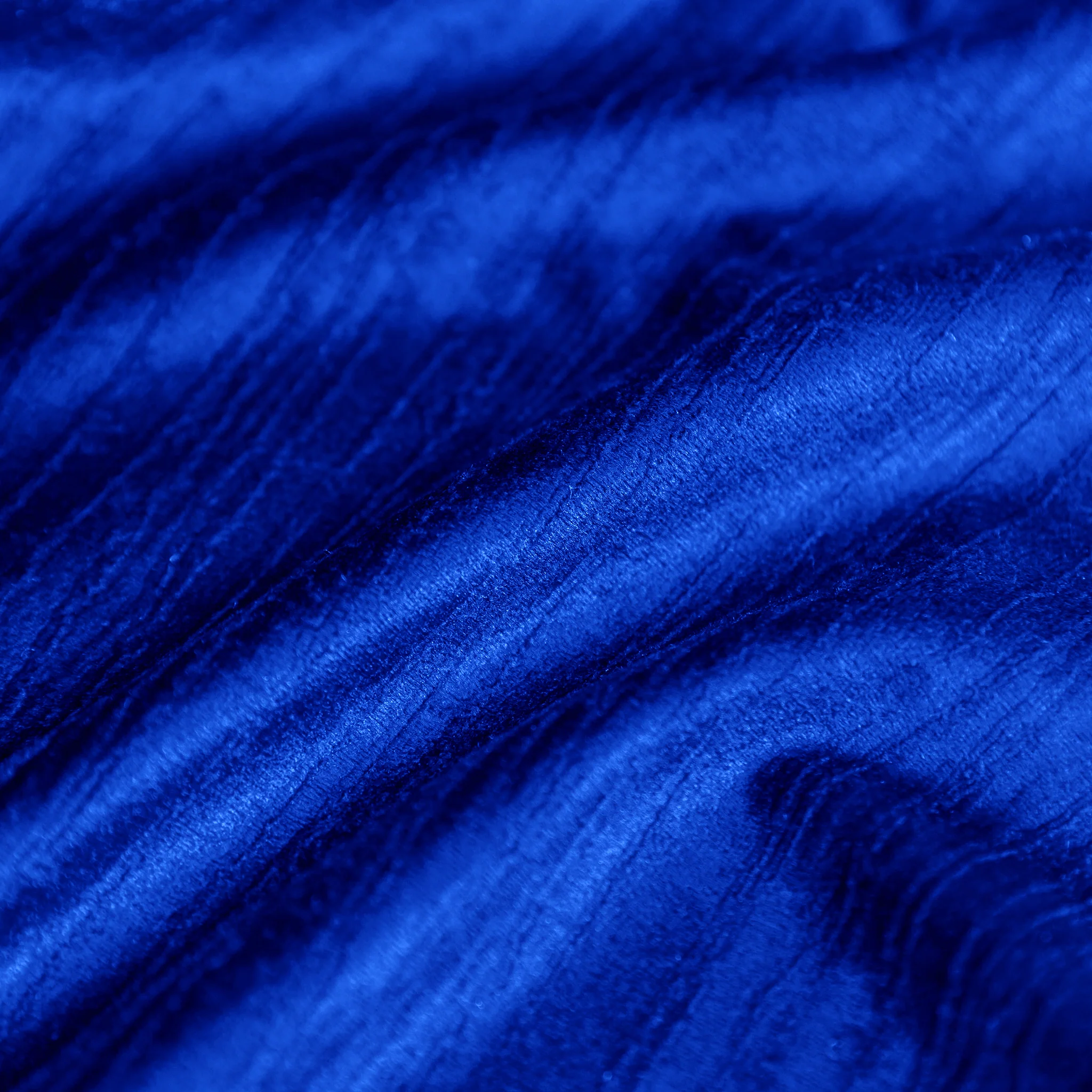 Crinkle Velvet 120" Round Tablecloth - Royal Blue - Image 3