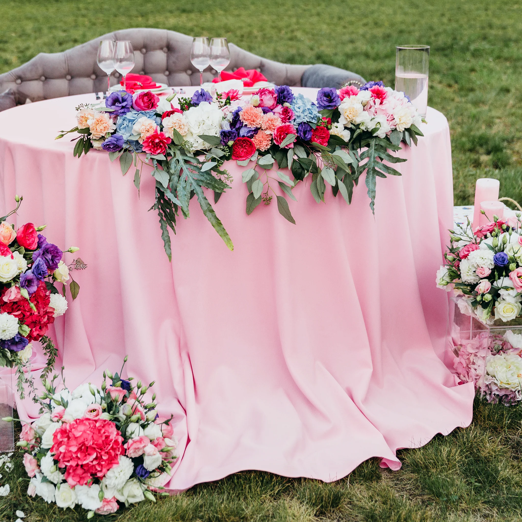 Economy Polyester Tablecloth 108" Round - Pink - Image 5