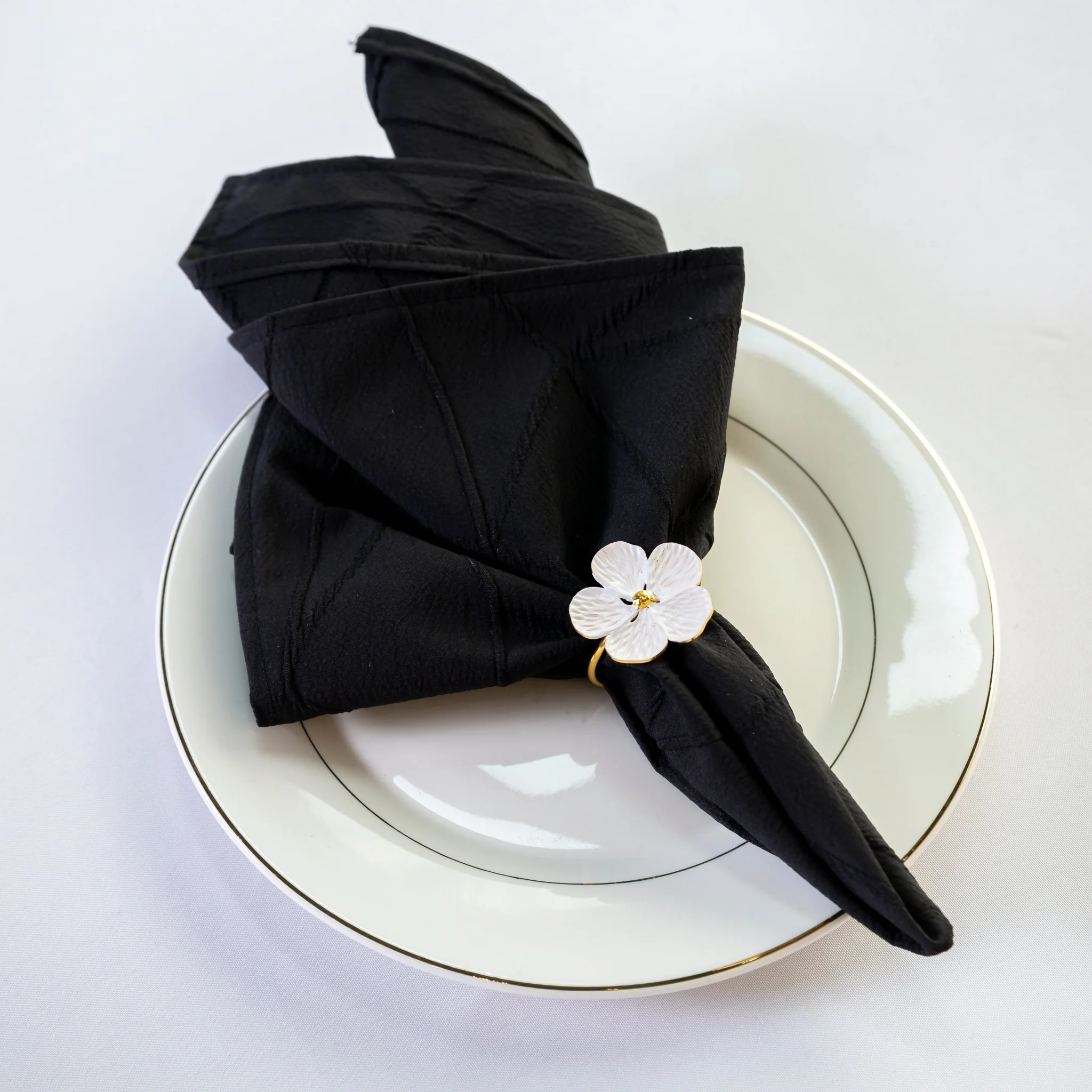 5 pcs/pk Embossed Geometric Jacquard Napkin 20"x20" - Black - Image 4