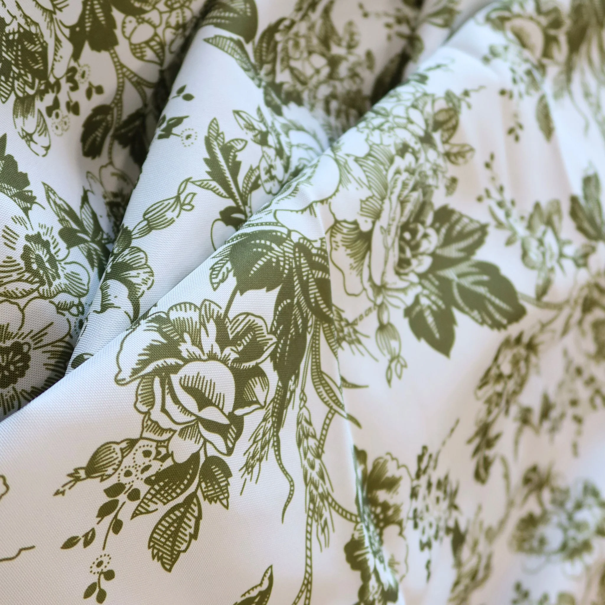 French Toile 90"x132" Rectangular Tablecloth - Olive Green - Image 3