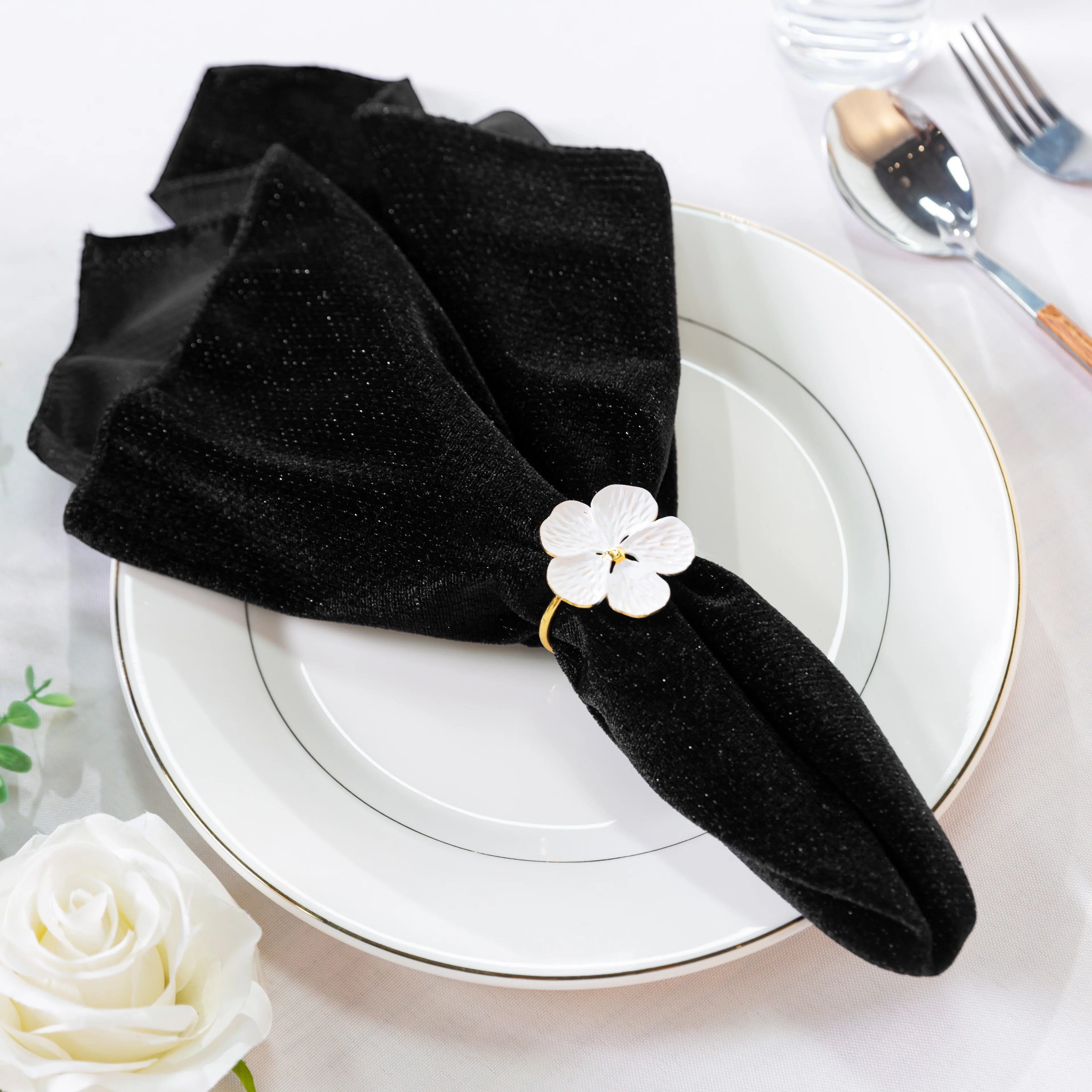 5 pcs/pk Glitter Velvet 20"x20" Linen Napkin - Black - Image 2