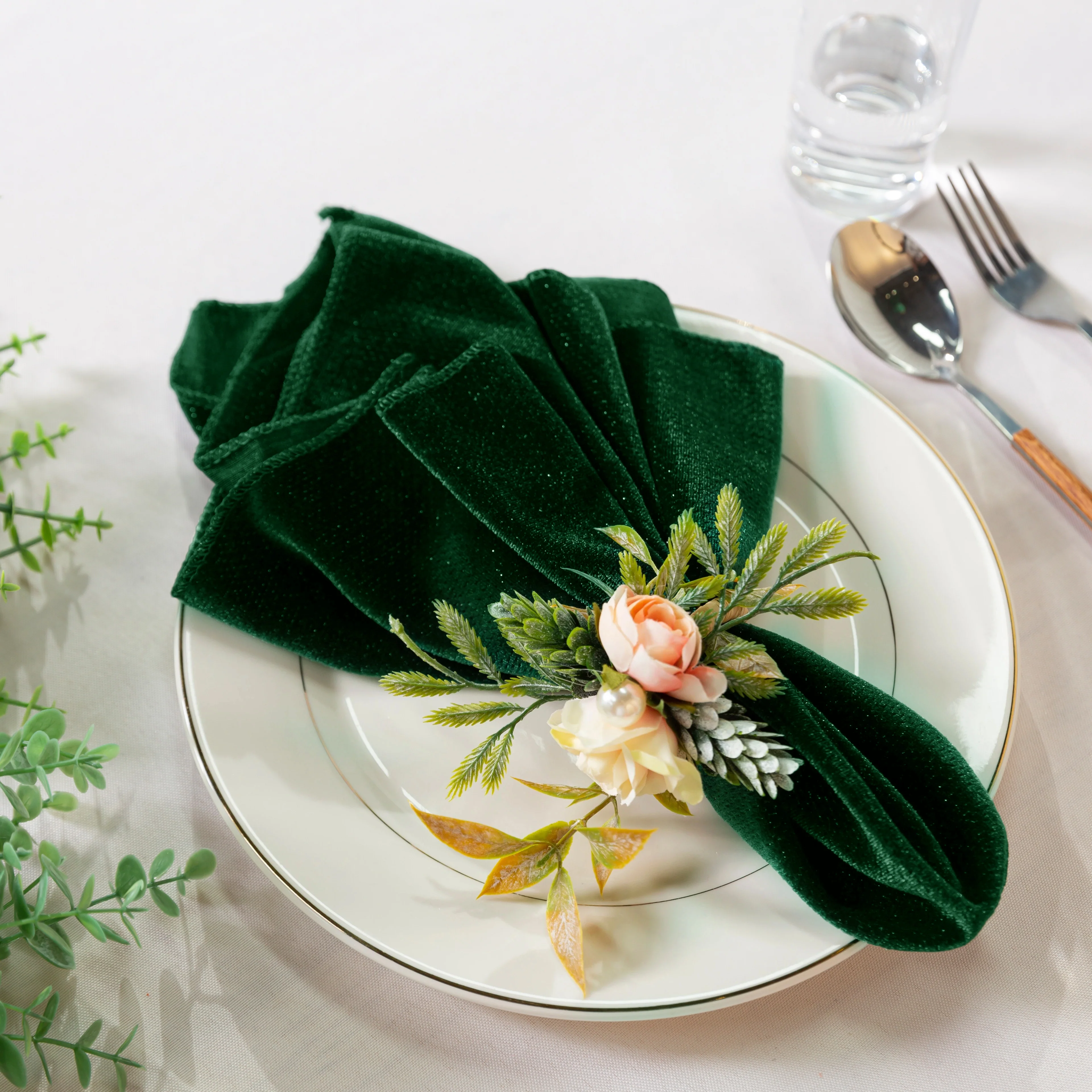5 pcs/pk Glitter Velvet 20"x20" Linen Napkin - Emerald Green - Image 6