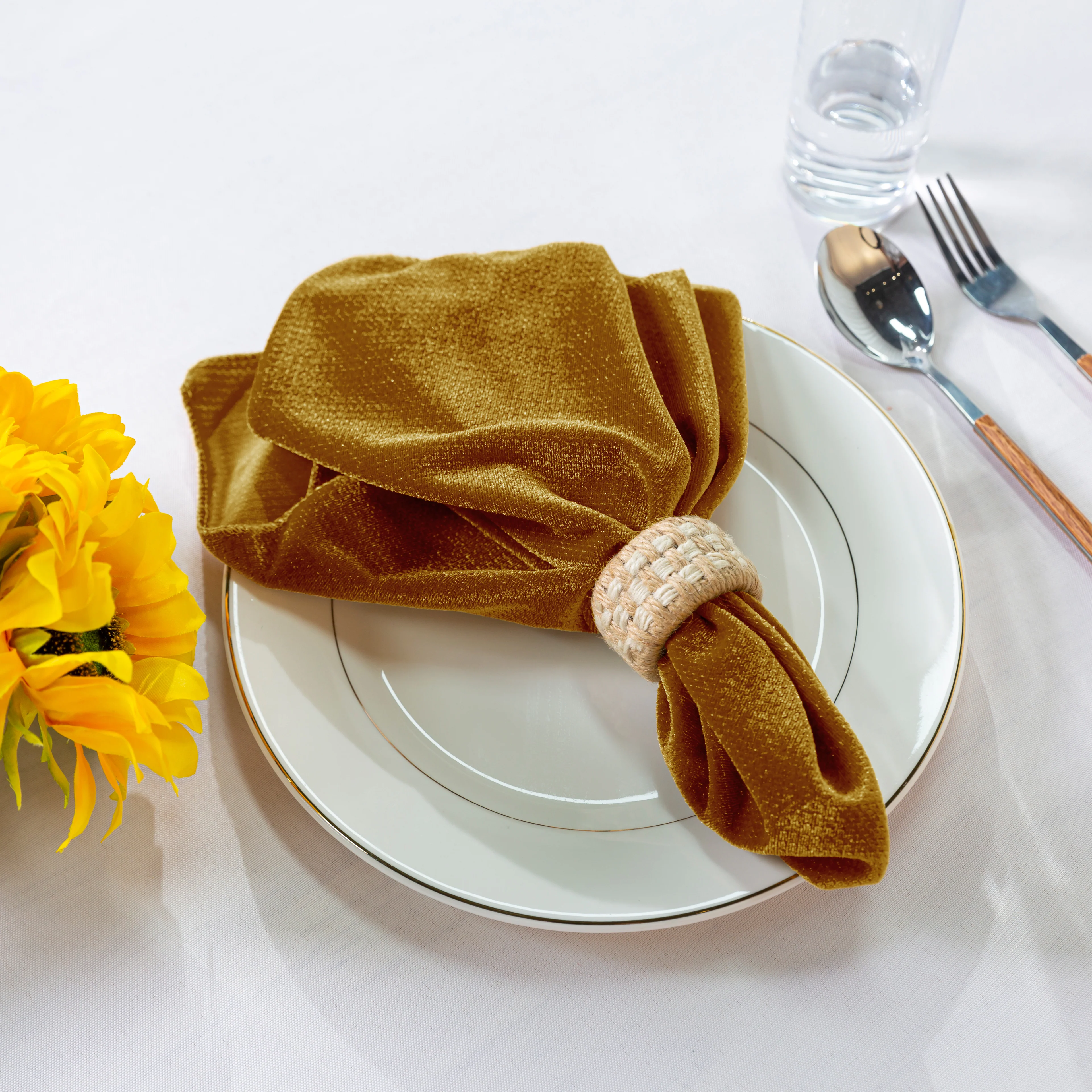 5 pcs/pk Glitter Velvet 20"x20" Linen Napkin - Gold - Image 7
