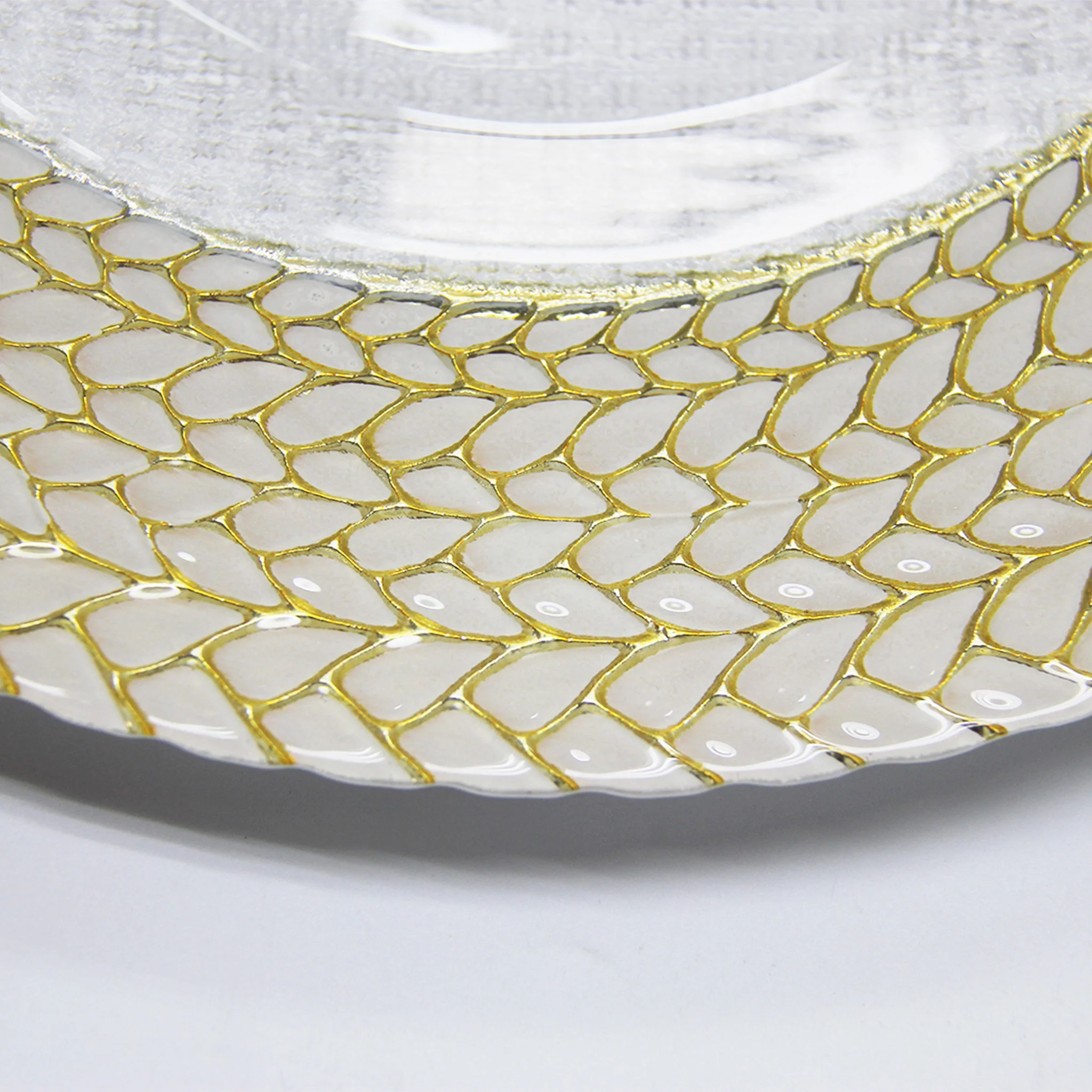 Gold Braided Rim Glass Charger Plate - Image 3
