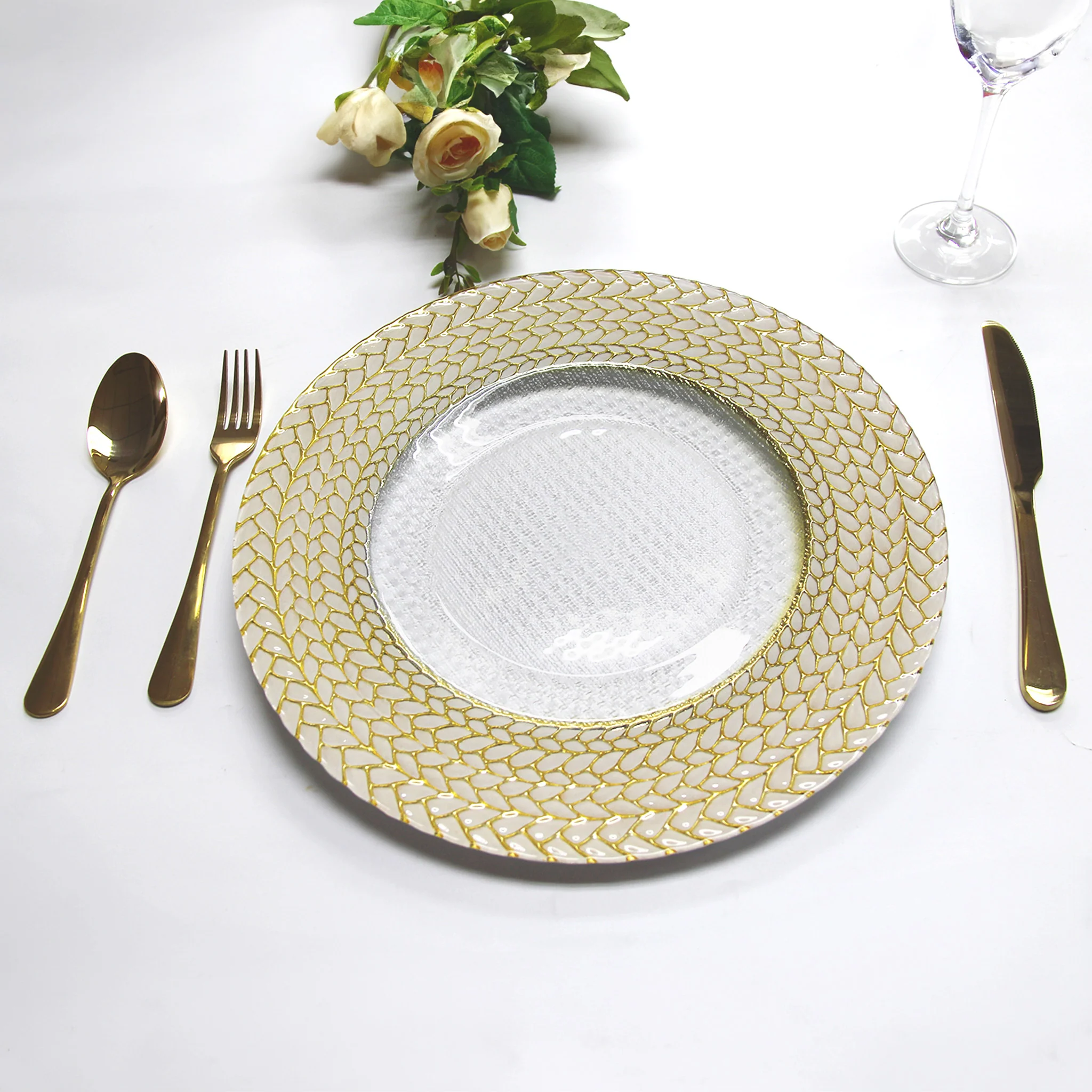 Gold Braided Rim Glass Charger Plate - Image 6