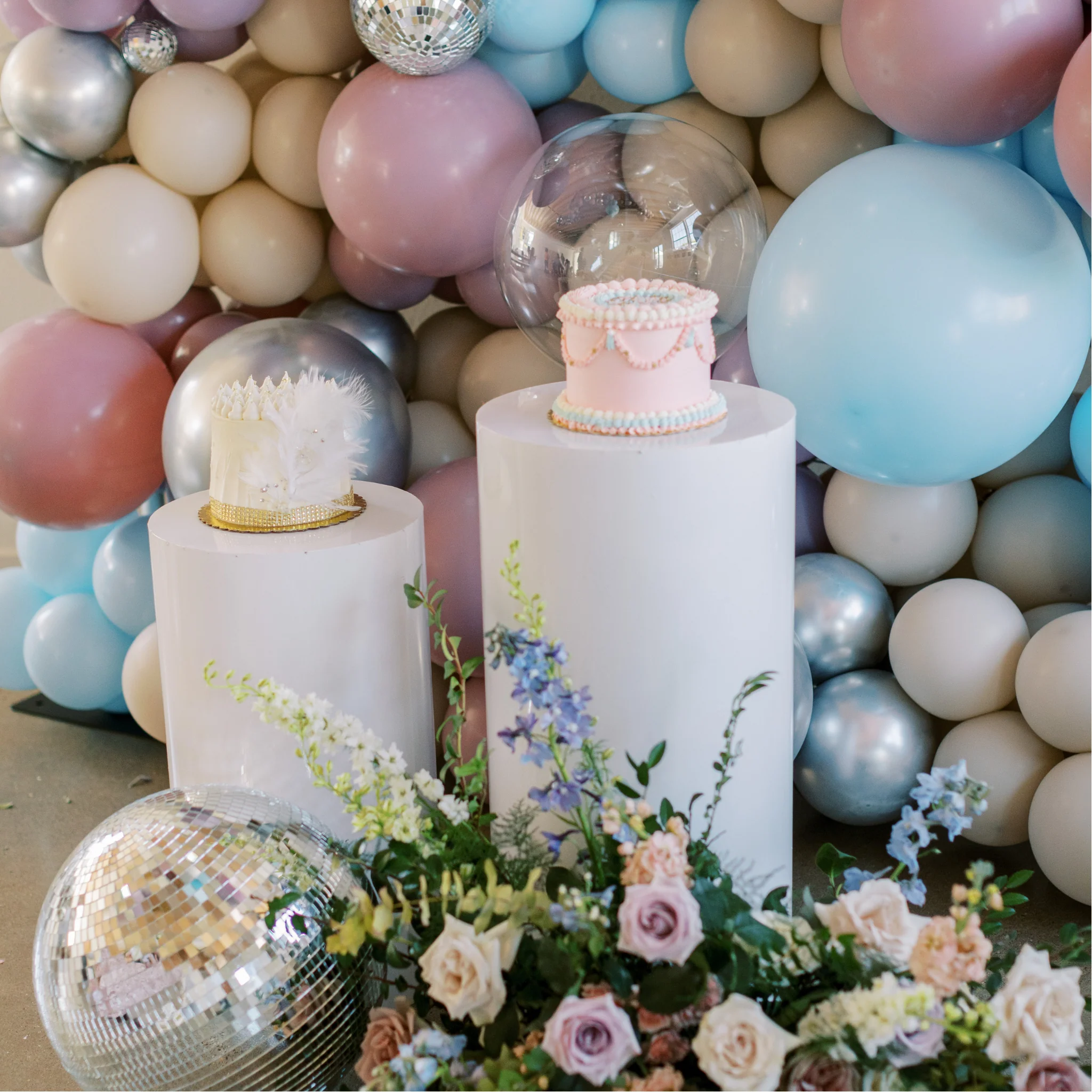 Metal Cylinder Pedestal Display Stands 5 pcs/set - White - Image 3