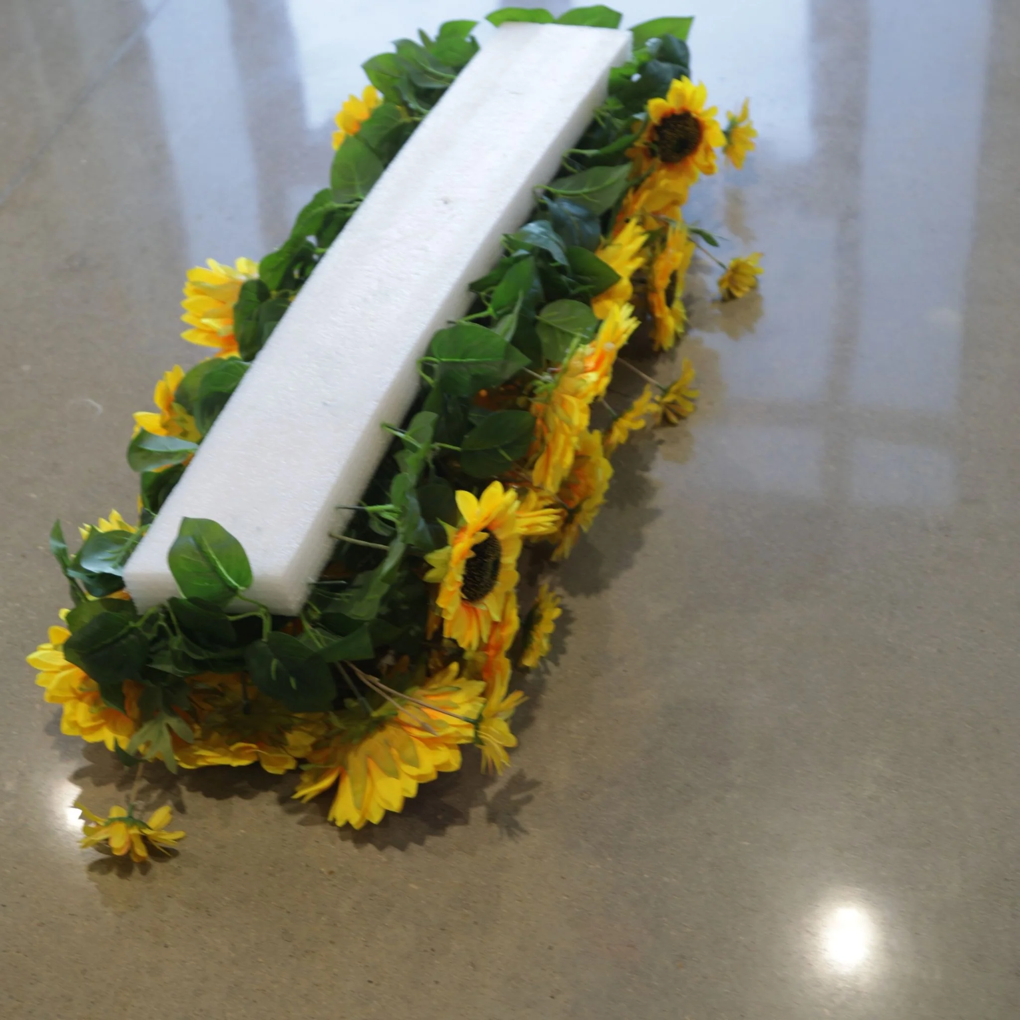 2 pcs/pk Premade Sunflower Backdrop Arch/Table Runner Decor - Image 3