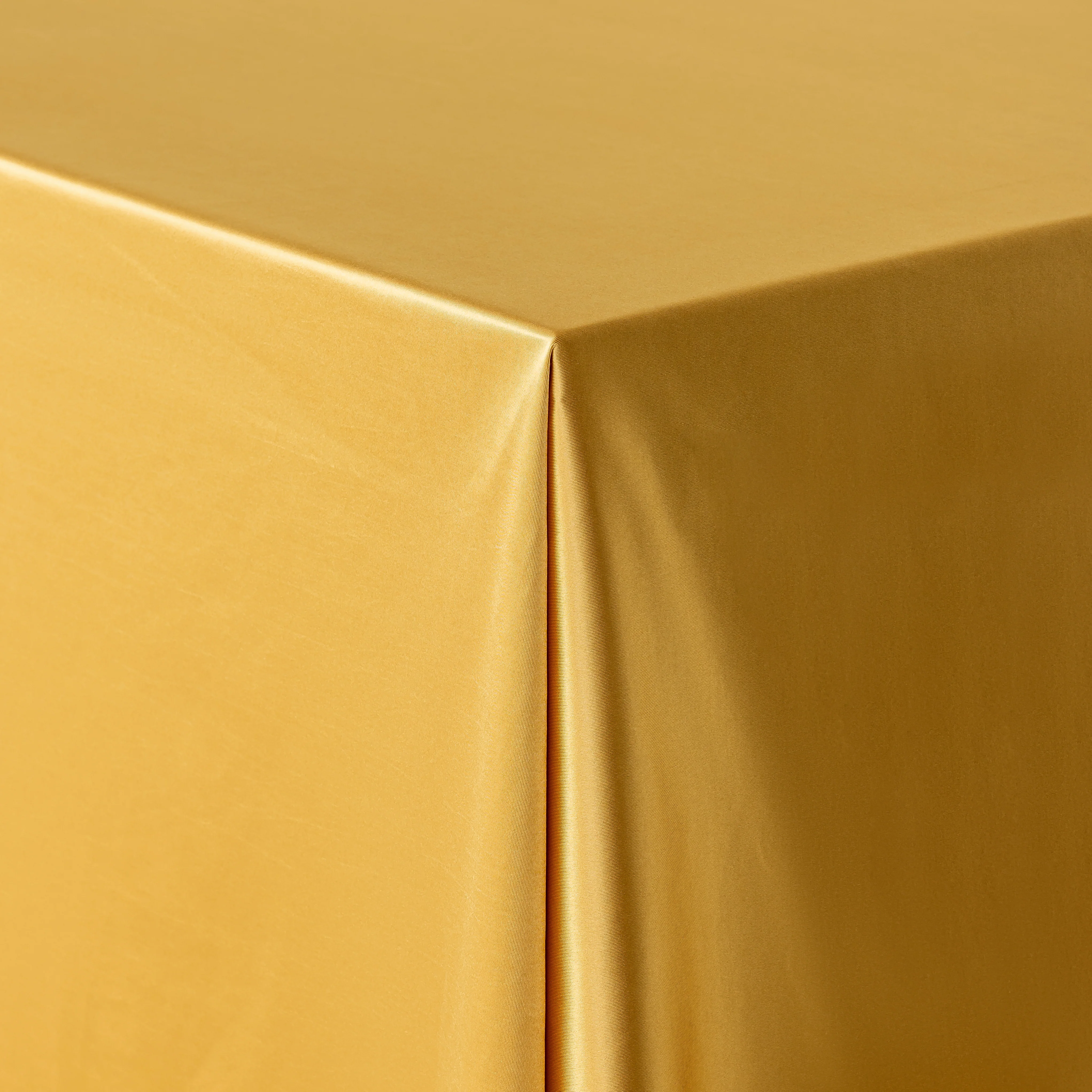 Premium Satin (Wrinkle-Resistant) 90"x156" Rectangular Tablecloth - Gold Antique - Image 3
