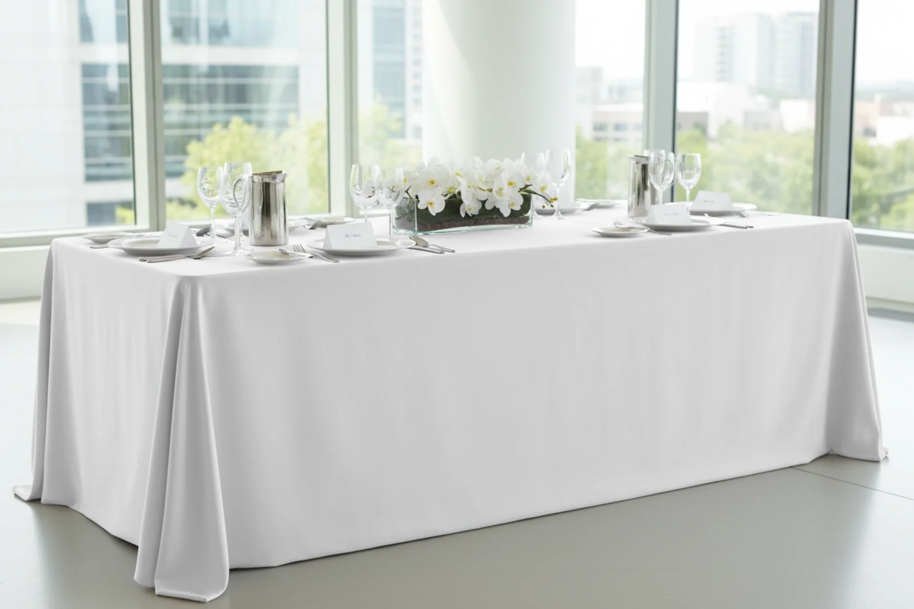 90"x132" Rectangular Premium Polyester Tablecloth (Square Corners) - White - Image 3