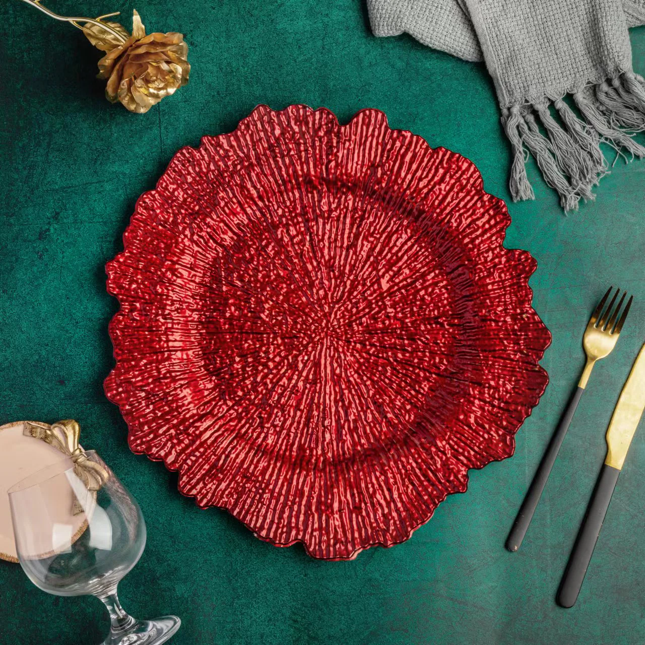 Reef Acrylic Charger Plate - Red - Image 5