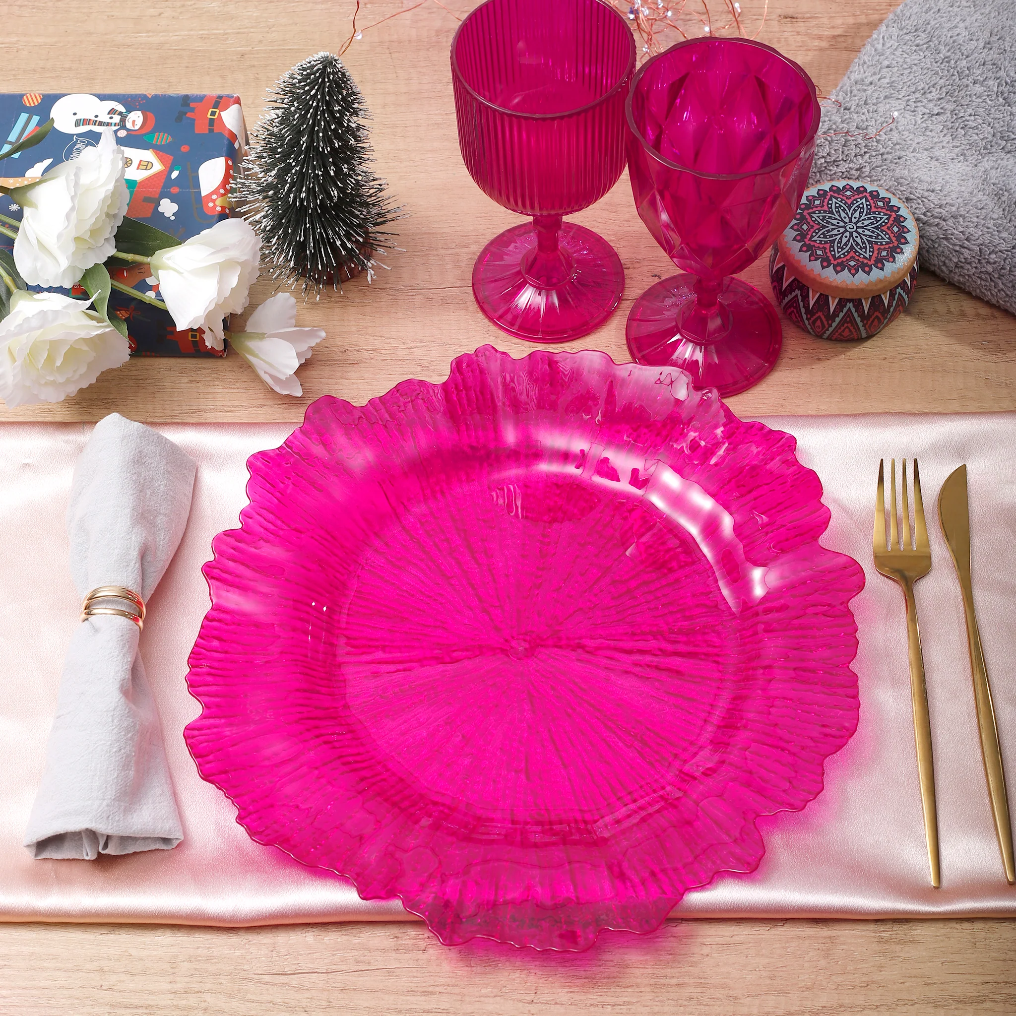 Transparent Reef Plastic Charger Plate - Fuchsia - Image 2