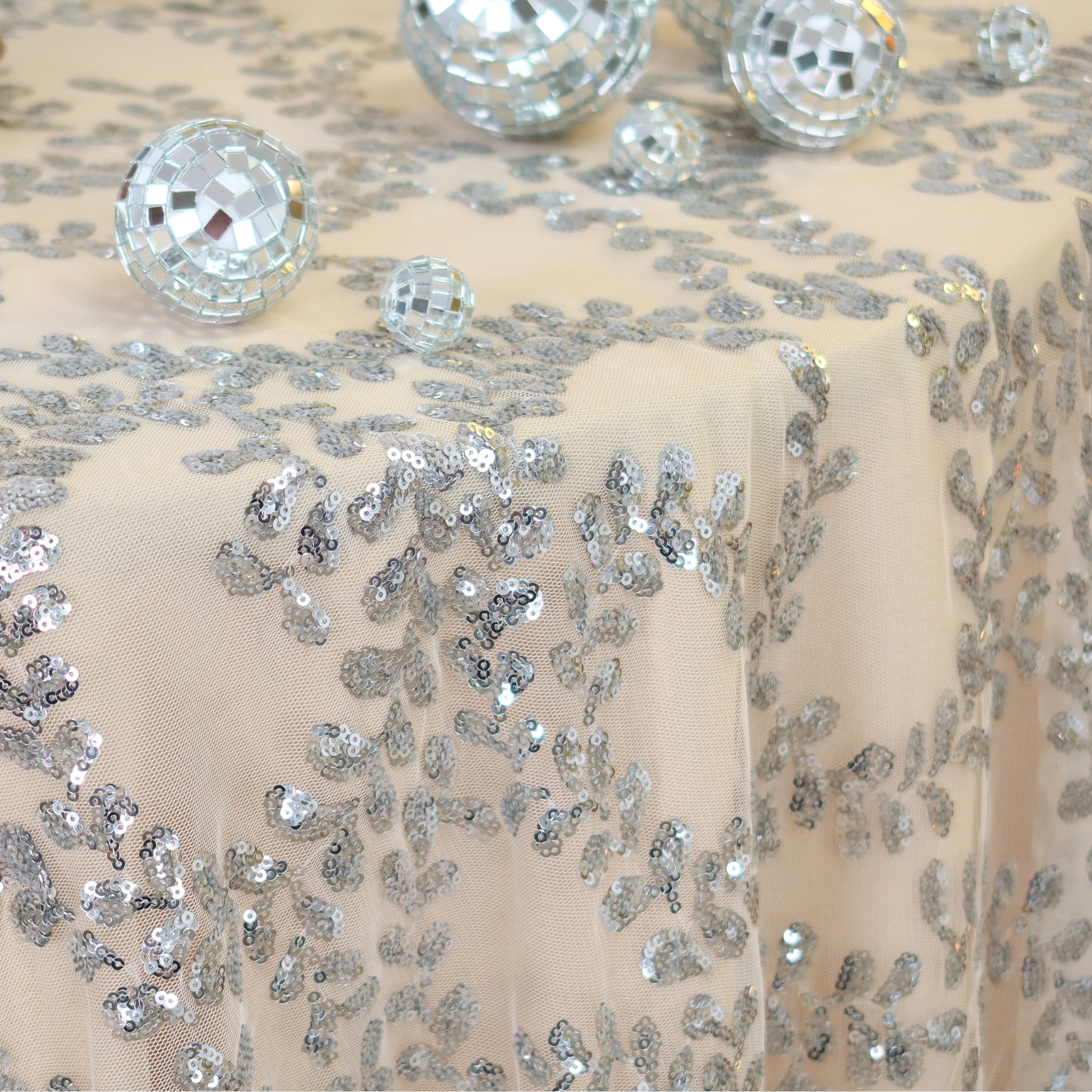 Sequin Vine Tablecloth Overlay 120" Round  - Silver - Image 8