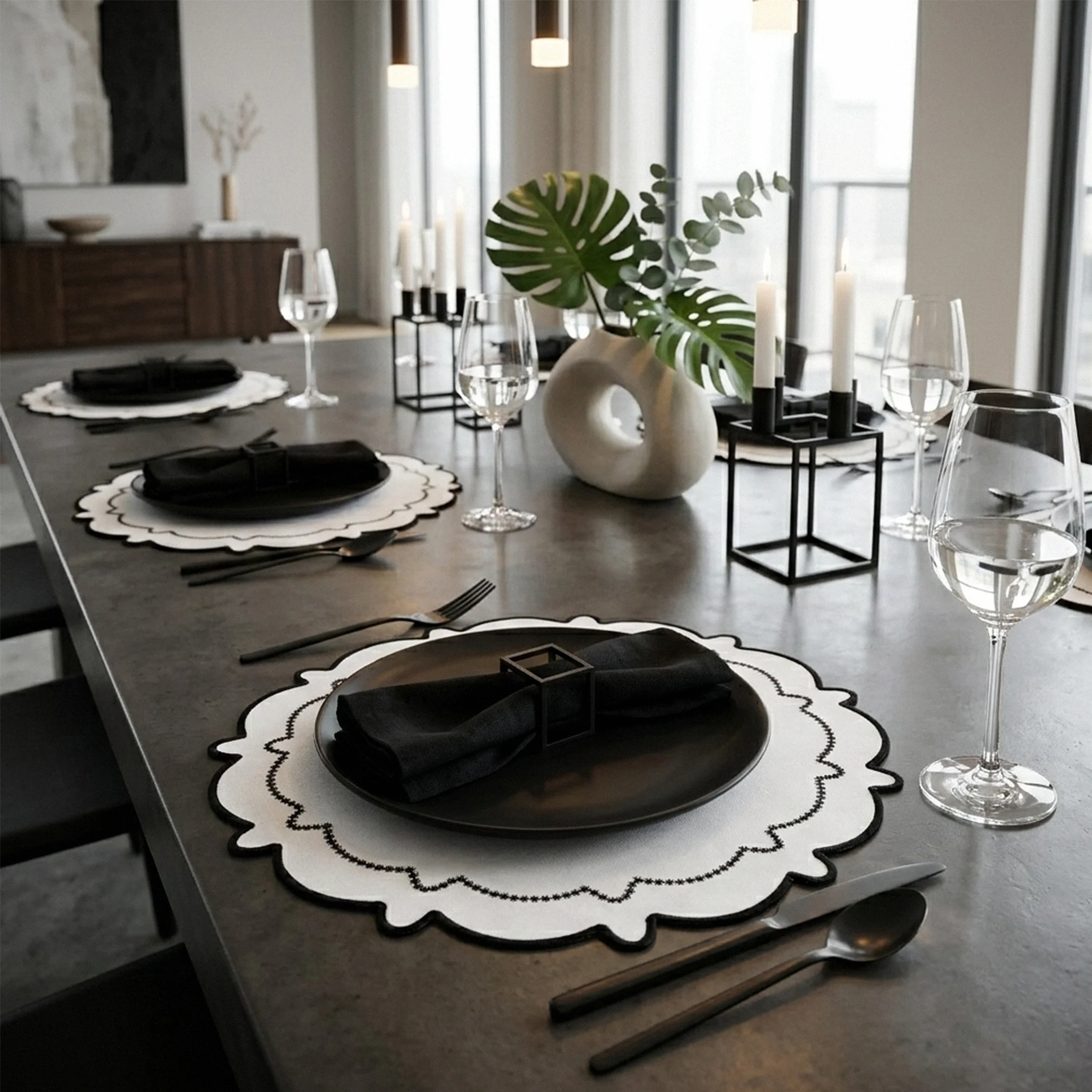 4pc/set Signature Scallop Placemats - White/Black Trim - Image 7