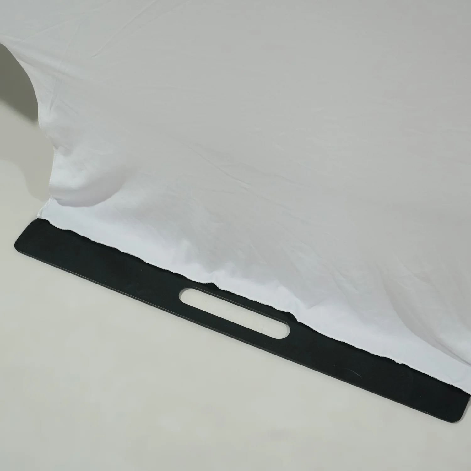 Spandex Crescent Moon Arch Cover - White - Image 3