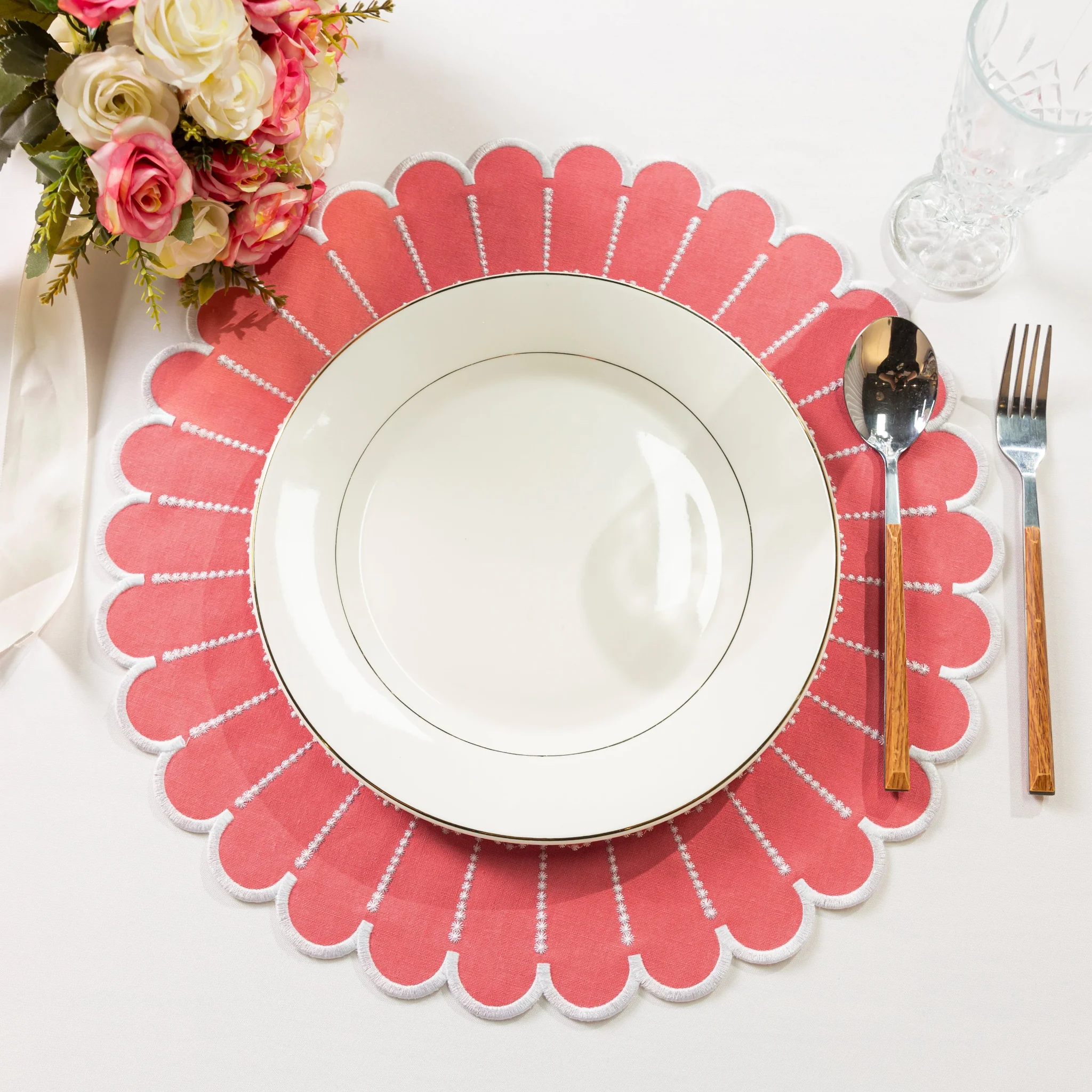 4pc/set Sunburst Edge Placemats - Coral/White Trim - Image 9