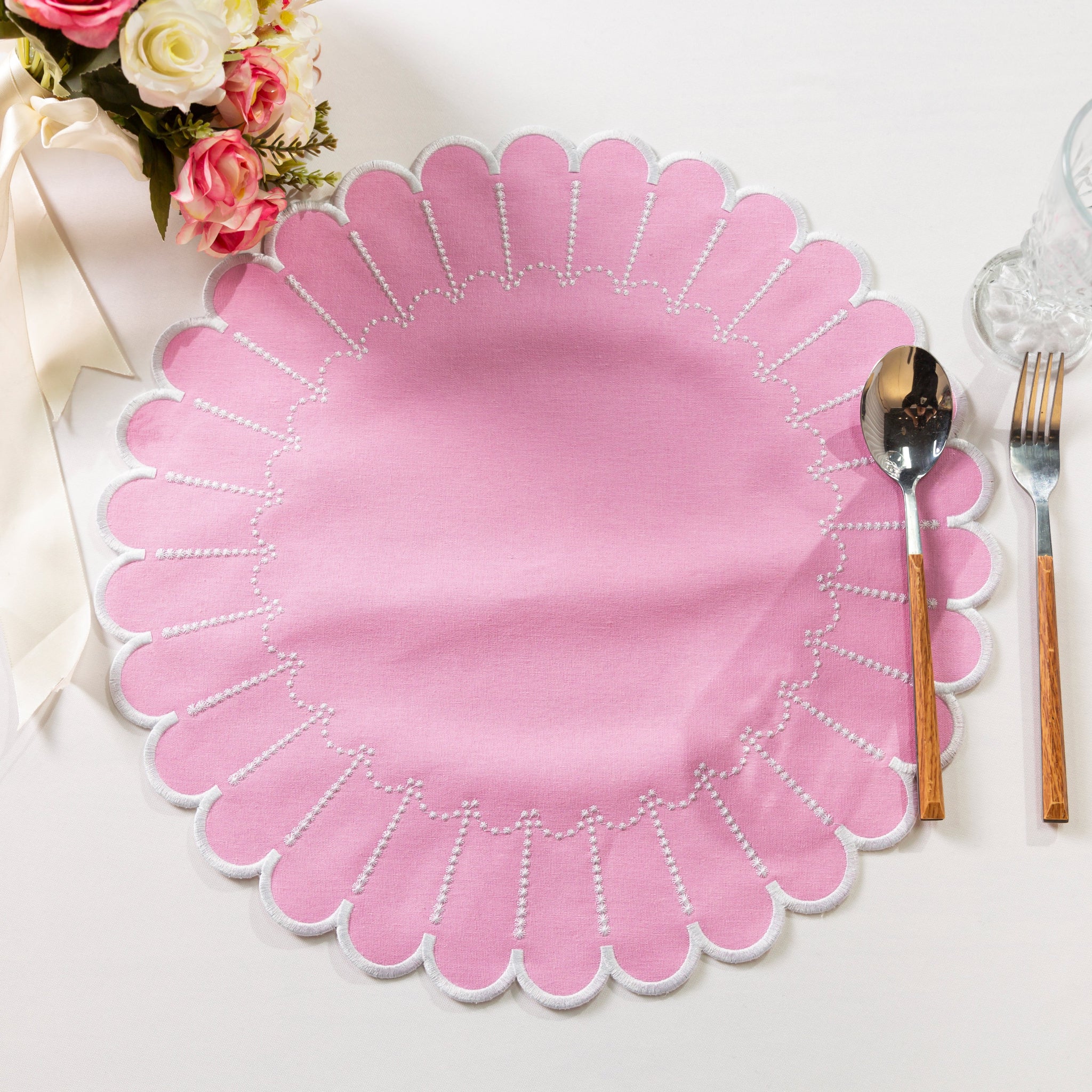 4pc/set Sunburst Edge Placemats - Pink/White Trim - Image 7