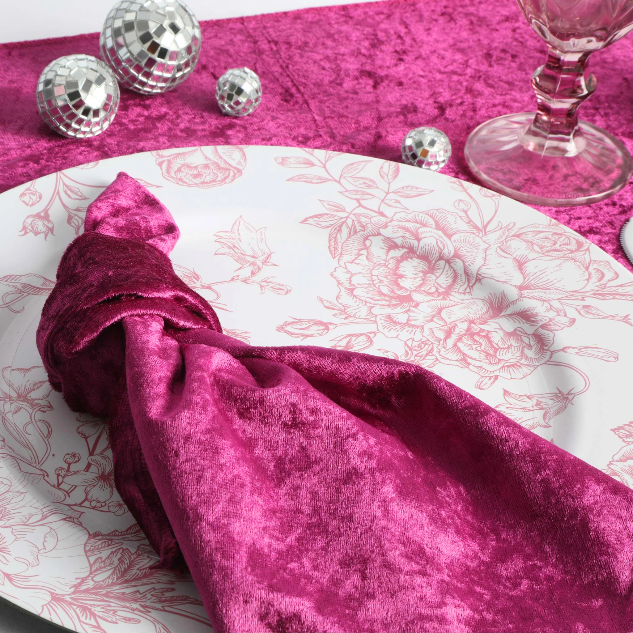 Velvet 20"x20" Linen Napkin - Magenta - Image 3
