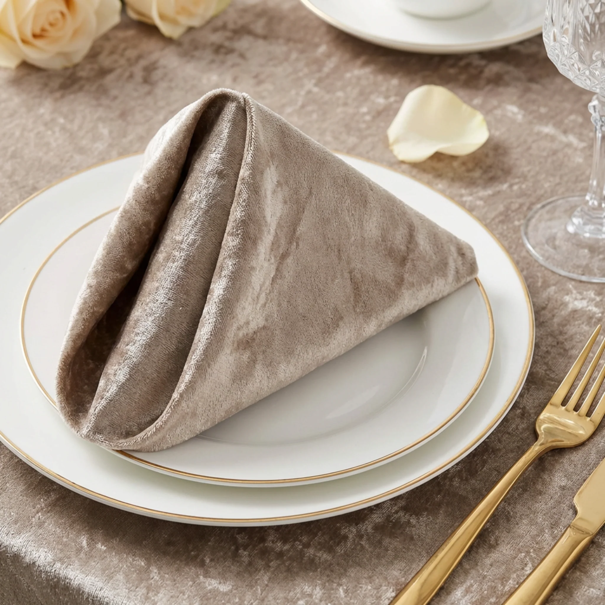 Velvet 20"x20" Linen Napkin - Taupe - Image 8