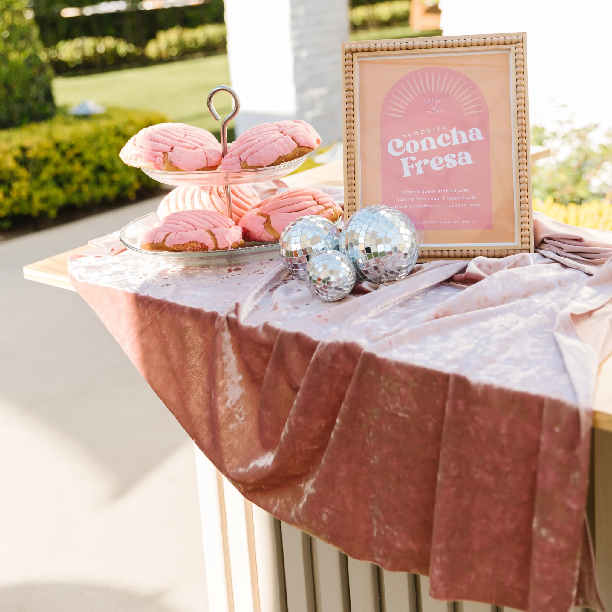 Velvet Table Runner - Dusty Rose/Mauve - Image 2
