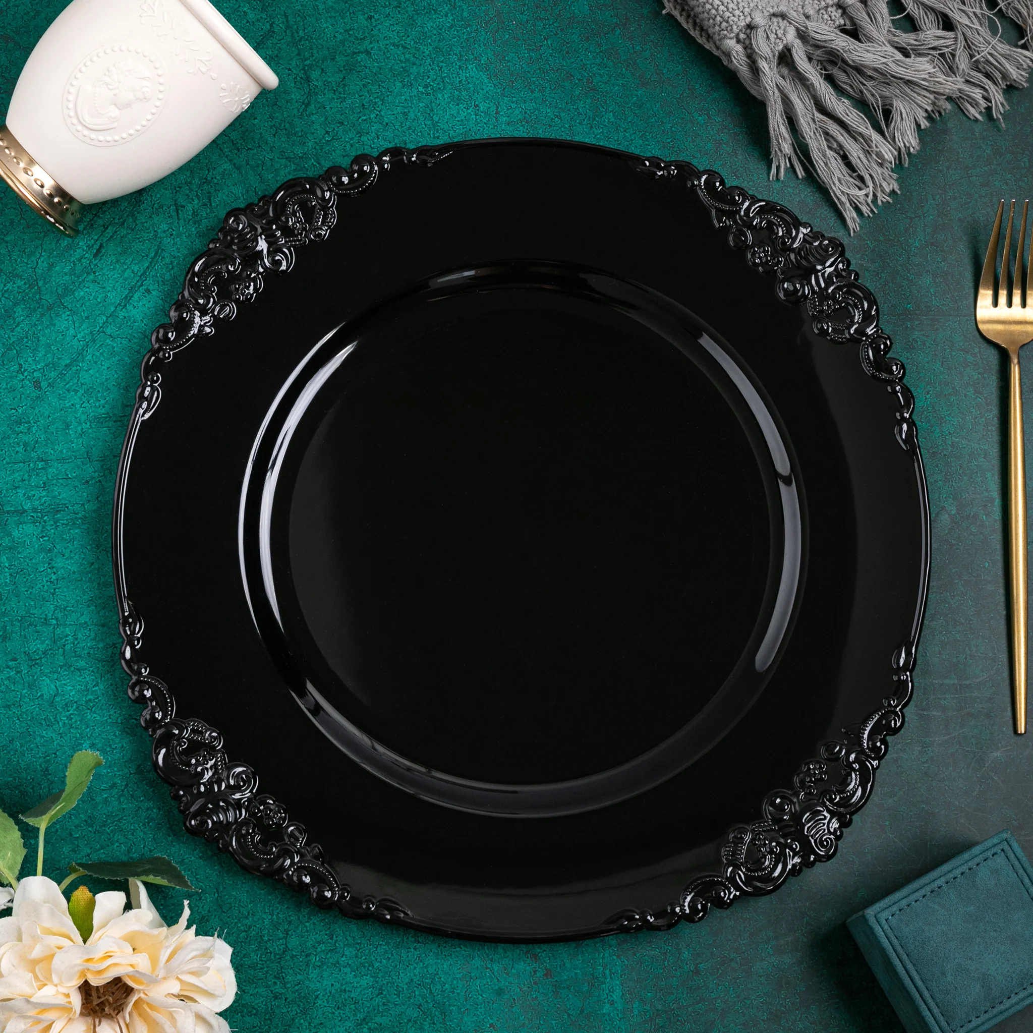 Vintage Round Charger Plate - Black - Image 5